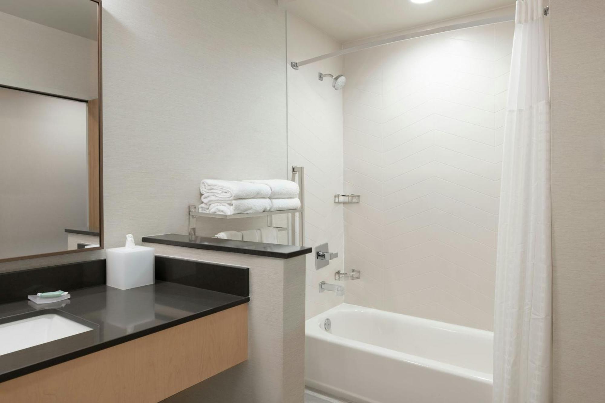 Fairfield By Marriott Inn & Suites Kansas City At The Legends Kültér fotó